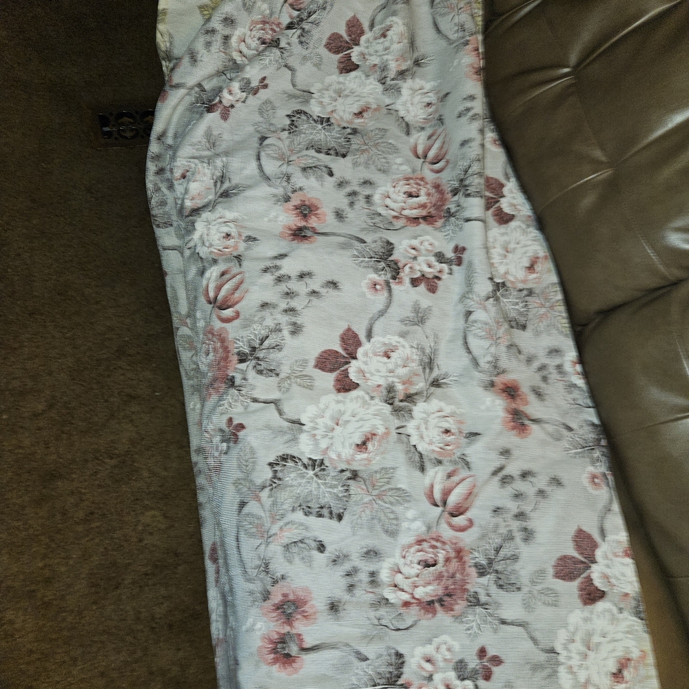 Floral Patterned Curtain